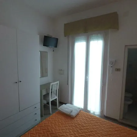 Alevon Hotel 3*